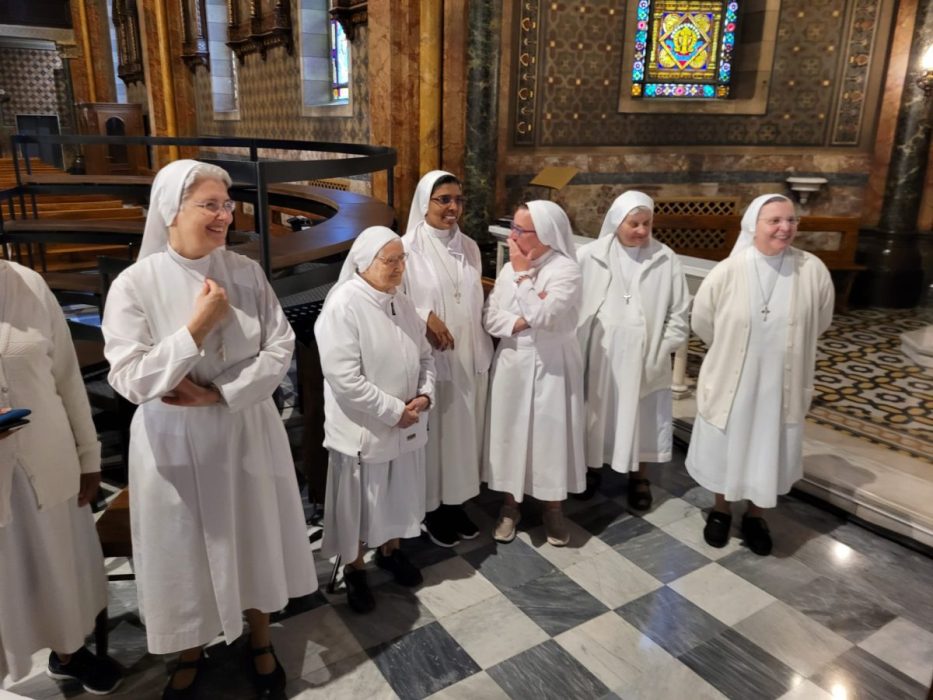 Le suore cottolenghine di Vita Apostolica della Corale Santa Cecilia
