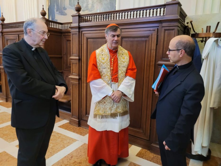 Mons. Frisina e il cardinale Roberto Repole